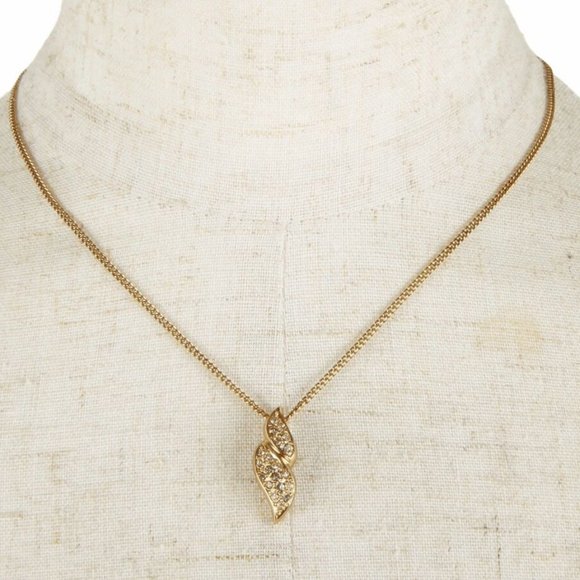 Authentic Christian Dior necklace with Dior pendant - Picture 4 of 9